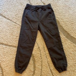 Grey Gap high rise ankle length cargo pant